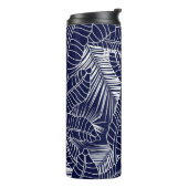 tropisch bladpatroon op de blauwe achtergrond van thermosbeker (Gedraaid links)