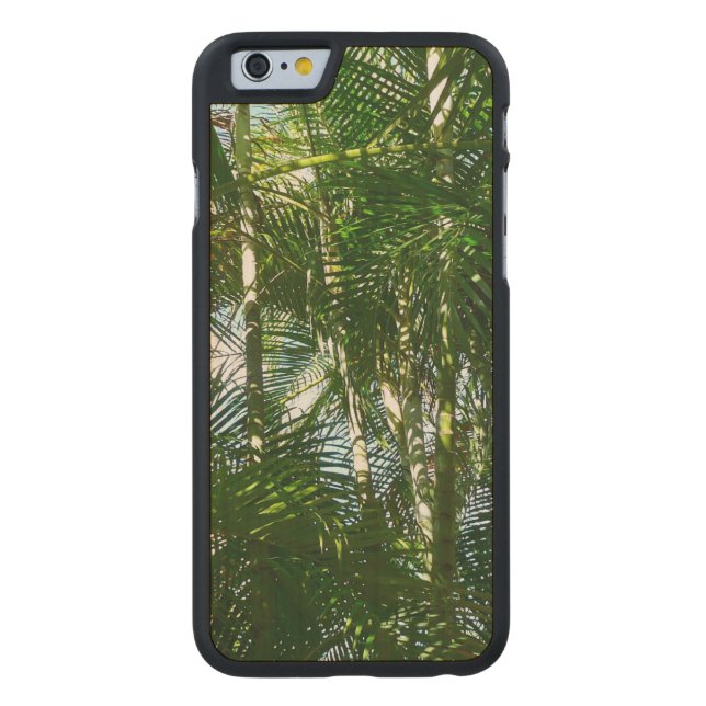 Tropisch bos van Palm Trees Carved Wood iPhone Hoesje (Achterkant)