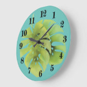 Tropisch exotisch groen monstera verlaat waterverf grote klok (Hoek)