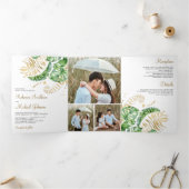 Tropisch groen goudmonstera palm leveet bruiloft drieluik uitnodiging (Binnen)