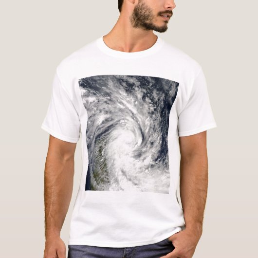 Tropisch Storm Jade dat aan land komt over Madagas T-shirt (Voorkant)