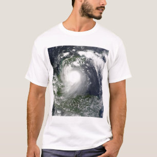 Tropisch Storm Karl over het schiereiland Yucatan T-shirt