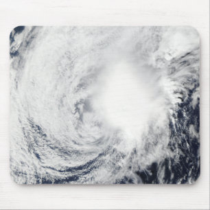 Tropisch Storm Nida ten zuidoosten van Kadena Muismat