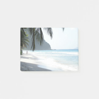 Tropisch strand met palmbomen post-it® notes