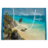 Tropisch strand met wind geveegd palmbomen Verjaar Groot Cadeauzakje (Voorkant)