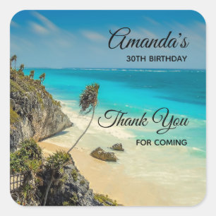 Tropisch strand met wind geveegd palmbomen Verjaar Vierkante Sticker