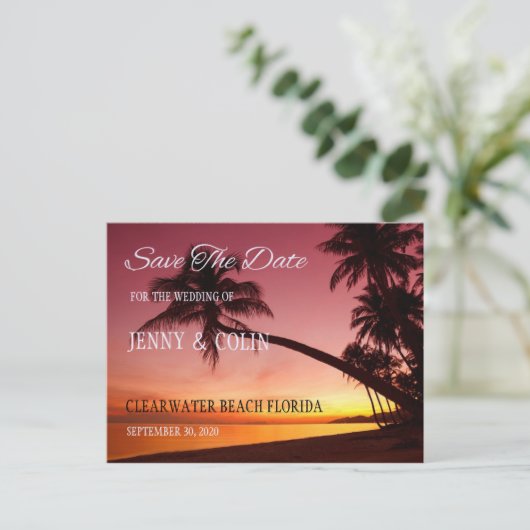 Tropisch strand Sunset Palm Trees Save the Date Aankondigingskaart (Staand voorkant)