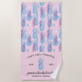 Tropische anananas Print Bachelorette Weekend Strandlaken (Voorkant)