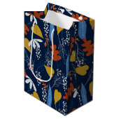 Tropische bladeren en bloesems medium cadeauzakje (Voorkant Gekanteld)