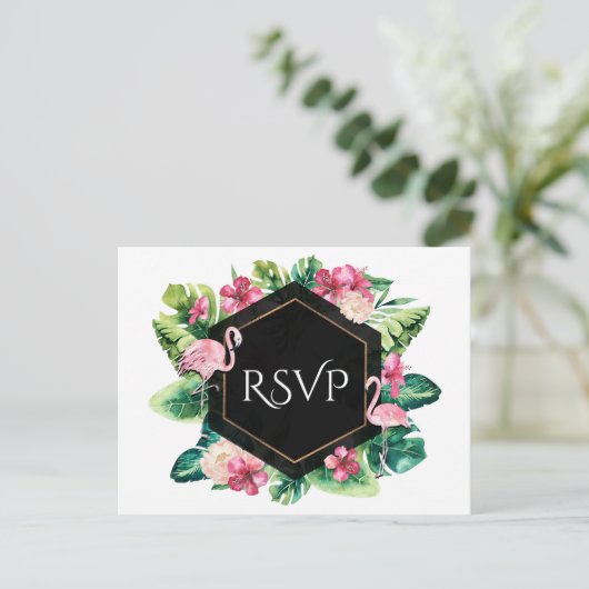 Tropische Bladeren Hibiscus Flamingo's Trouw RSVP Uitnodiging Briefkaart (Staand voorkant)