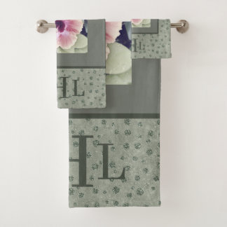Tropische Bloem in Sage Green & Leopard Print Bad Handdoek