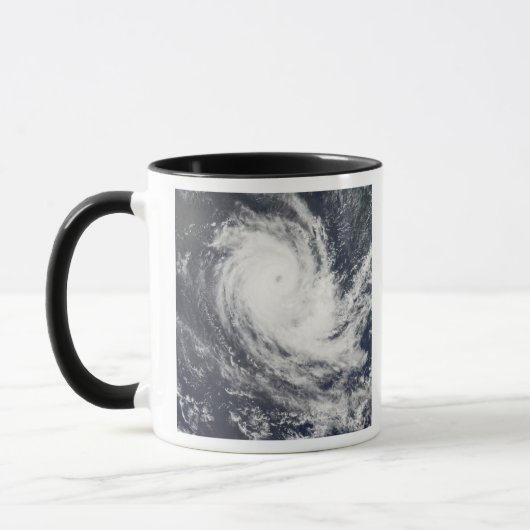Tropische cyclone Carina Mok (Links)