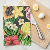Tropische mix-fruit, bloemen en bladeren op zwart theedoek (Quarter Fold)