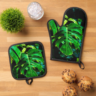 Tropische Monstera Glow – Junglebladfotografie Ovenwant & Pannenlap Set