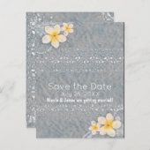 Tropische Plumeria Bloem Grijs Geel Save the Date Aankondigingskaart (Voorkant / Achterkant)