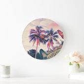 Tropische tuin, zonsondergang palmscène. grote klok (Huis)