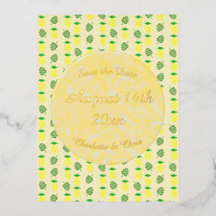 Tropische zomerweddenschap Ananas en palmbladeren Folie Feestdagen Briefkaart