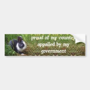 trots op mijn land , geschokt door mijn regering bumpersticker