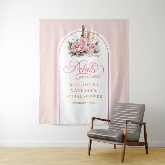 Trotse bloemblaadjes en prosecco bruidsfeest achte wandkleed (In situ)