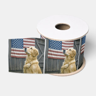 Trotse Golden Retriever Met Amerikaanse Vlag Grosgrain Lint
