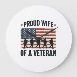 Trotse vrouw van een veteran-patriottisch shirtont grote klok