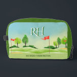 Trousse De Toilette Golf Thème Parcours Greens Monogramme Nom<br><div class="desc">Ce kit amusant dopp est pour la personne qui vient immédiatement à l'esprit qui aime juste jouer au golf. Personnalisé avec leur monogramme / initiales et le nom. si vous avez besoin d'aide au design ou une demande spéciale, envoyez-nous un conversation et nous ferons en sorte que cela se passe...</div>