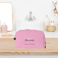 monogramme de nom rose