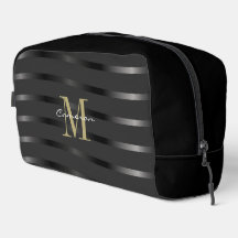Monogramme initial et nom en or sur cadeau noir