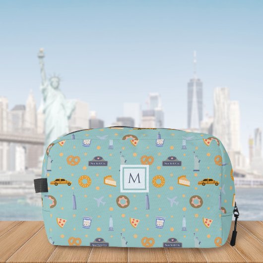 Trousse De Toilette Motif de New York | Monogramme personnalisé vert