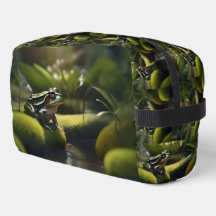 Trousse De Toilette Sérénité émeraude : une grenouille verte au bord d