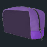 Trousse De Toilette Toilettes de voyage violetSac Murugi Bagsl<br><div class="desc">Print Cut Sew Toiletry Bag Que vous alliez à la salle de sport ou que vous fassiez un voyage de week-end, gardez vos articles de toilette organisés sans sacrifier votre style personnel avec notre kit Dopp Ce sac de voyage emblématique est en tissu robuste en polyester avec fermeture éclair, assurant...</div>