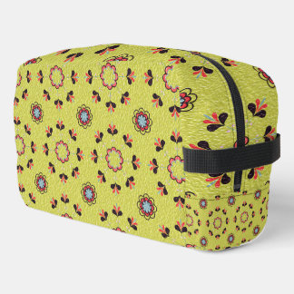 Trousse De Toilette Yellow Flower pattern