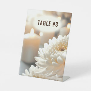 Trouw Chrysanthemum Bloem en Kaarsen Reclamebord Met Voetstuk