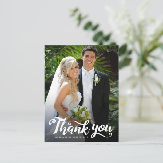 Trouw Dank Je | Witte Script Over Foto Briefkaart (Staand voorkant)