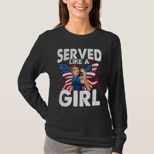 Trouw vrouwelijke veteraan diende als een meisje m t-shirt