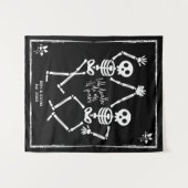 Trouwachtergrond met dansend skelet Aangepaste opr Wandkleed (Voorkant (horizontaal))