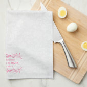 Trouwbloem roze kant op witte damast theedoek (Quarter Fold)