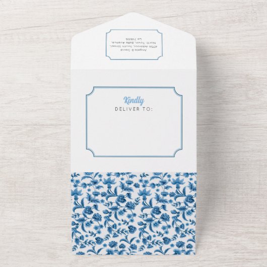 Trouwchintz Blauw & Wit Bloemen Uitnodigen & RSVP All In One Uitnodiging (Buitenkant)