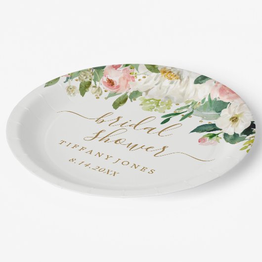 Trouwfeest met bloemige roze confetti in goudroze papieren bordje (Gekanteld)