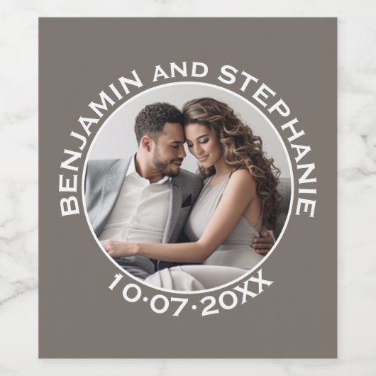 Trouwfoto Aangepaste naam en jaar Wijn Etiket (Enkel label)