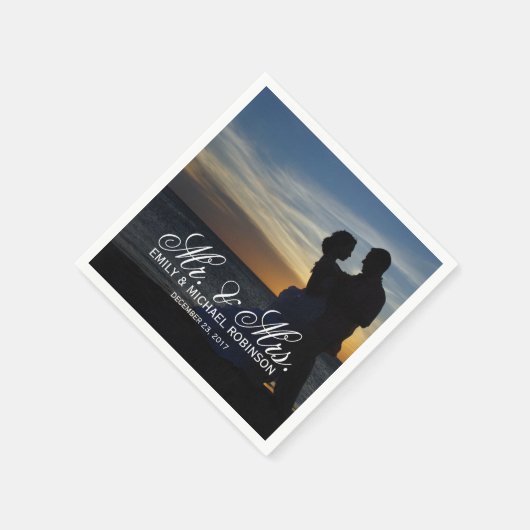 Trouwfoto bruid en bruidegom in de zomer servet (Hoek)