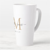 Trouwgoud Monogram Namen Jaar EST Latte Mok (Rechterhoek)