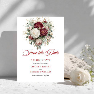Trouwkaart met bloemige blos burgundy goud om de d save the date