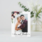 Trouwliefde en dank burgundy blauw bloemmotief briefkaart (Staand voorkant)