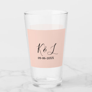 Trouwpaar naam letter datum rood pastel achtergron glas