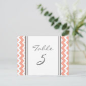 Trouwtafel Aantal Kaarten Coral Grey Chevron (Staand voorkant)