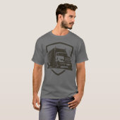Truck Driver Logo. T-Shirt aanpassen (Voorkant volledig)