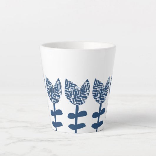 True Blue Geo Tulips Latte Mok (Voorkant)
