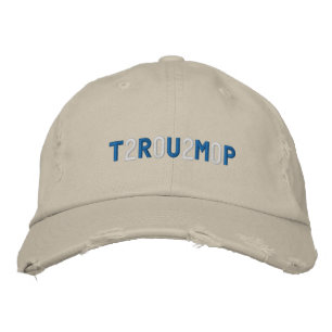 Trump 2020 geborduurde pet