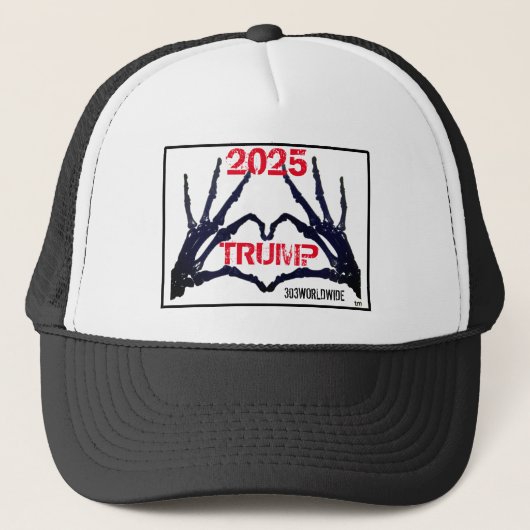 "TRUMP 2025" Skull Hands T Trucker Pet (Voorkant)